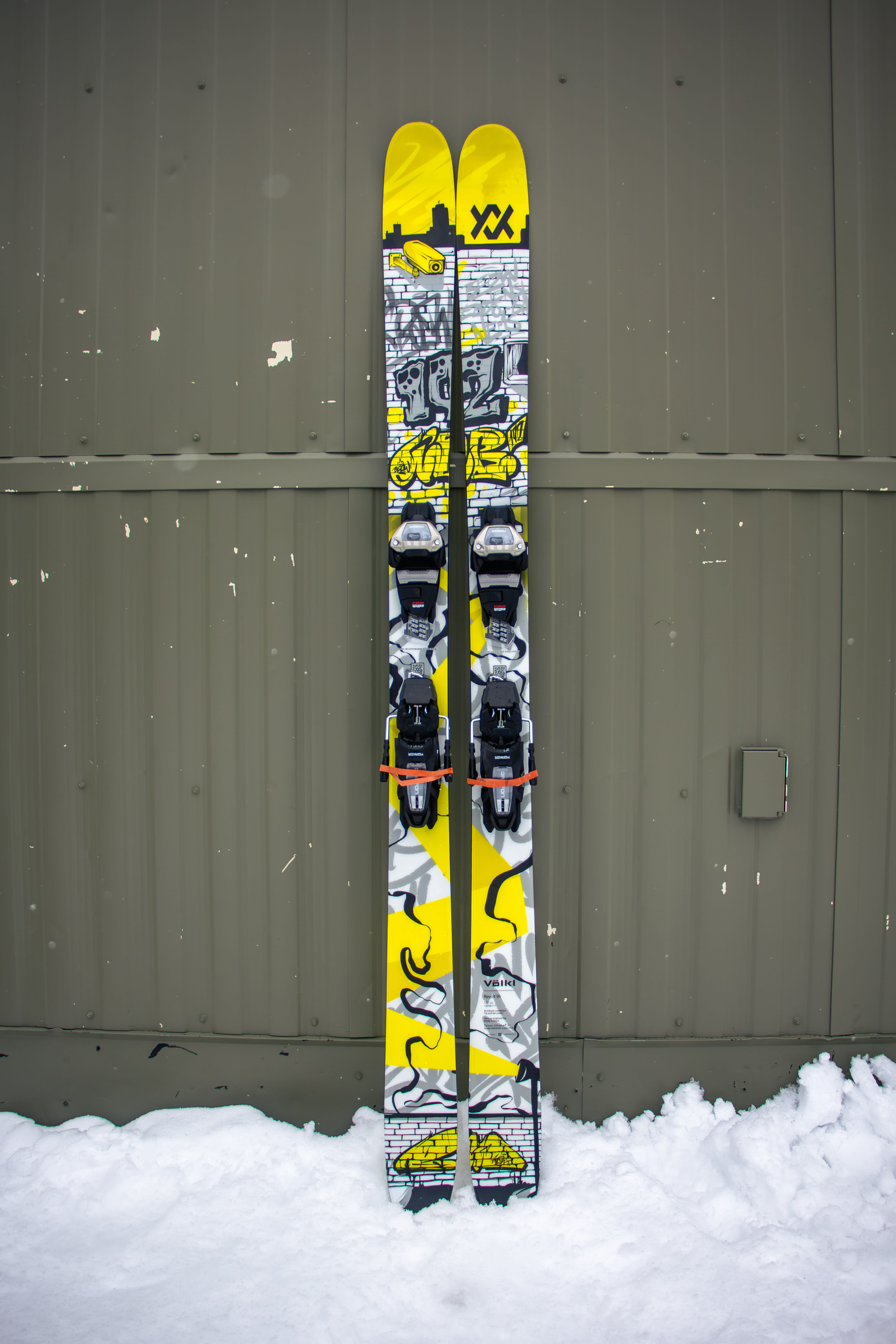 るんた フォルクル REVOLT 96 Powder Review: 2025 Völkl Revolt 9 - Powder