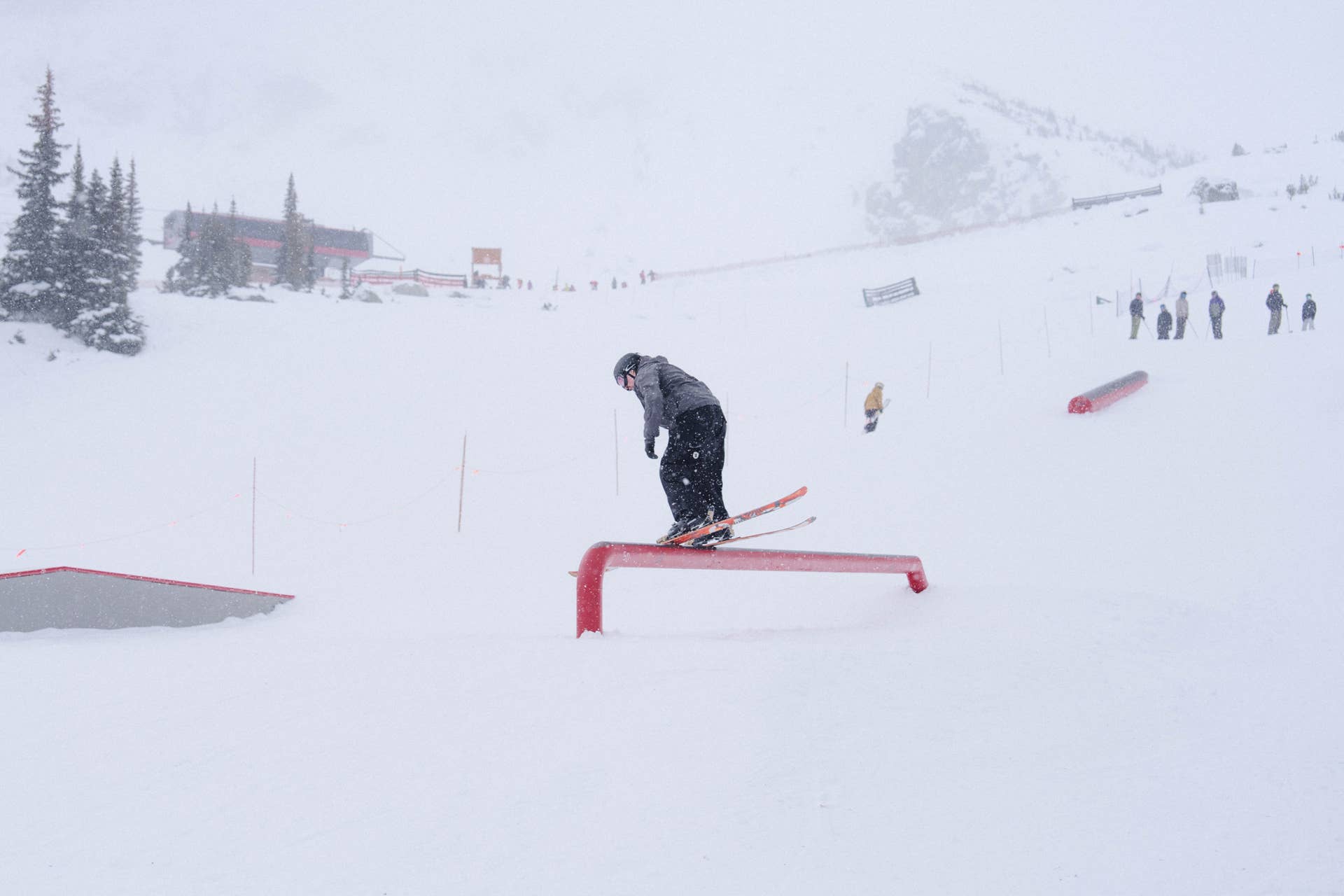 Whistler Blackcomb Kicks Off 2025–26 Ski Season - Powder