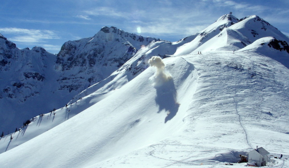 The three-day course will cover everything from aircraft loading procedures, to summit protocols. PHOTO: Silverton Mountain.
